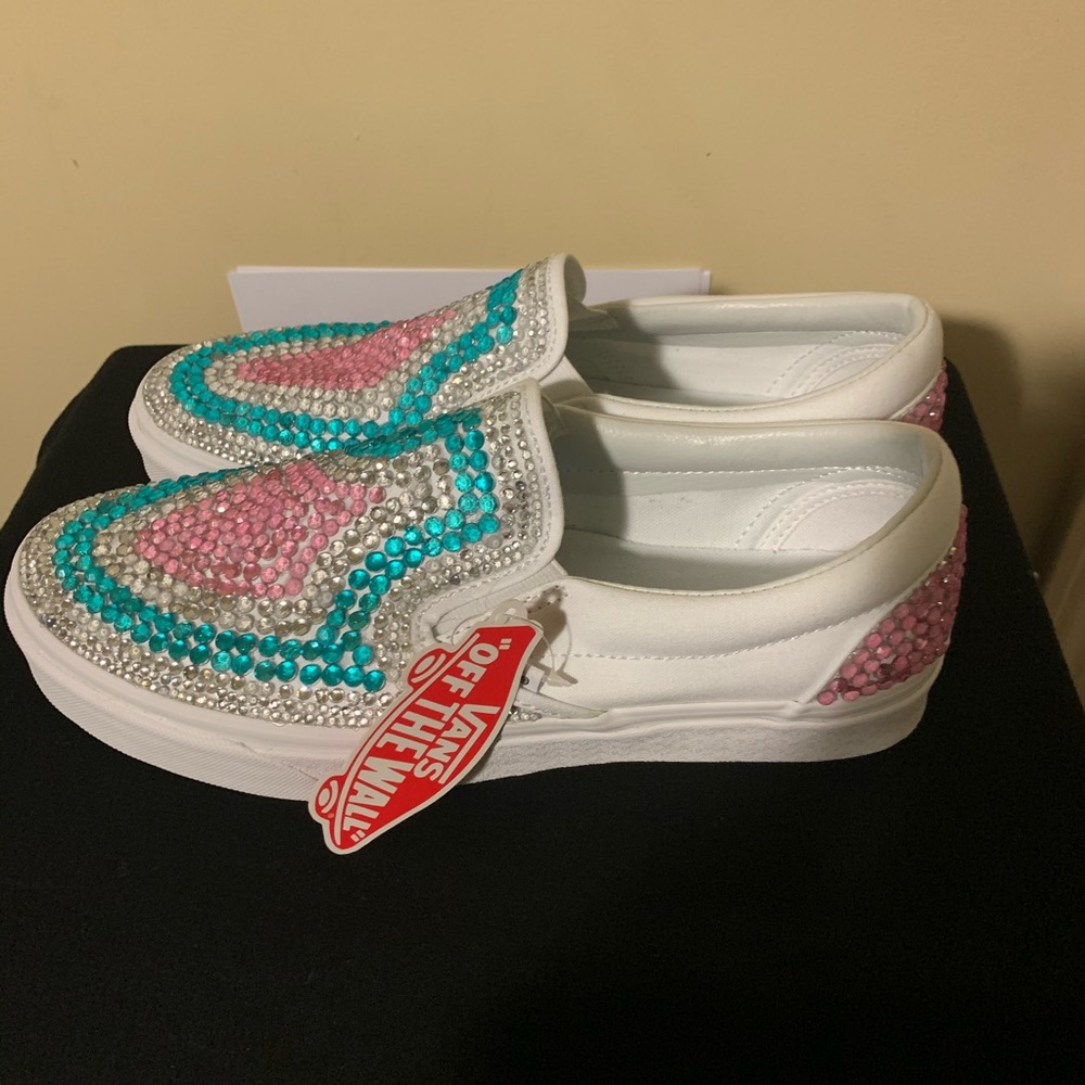 Vans - Picture 5 of 7